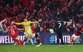 官方：大连英博正式授权上海卡冠文化为官方球星卡供应商